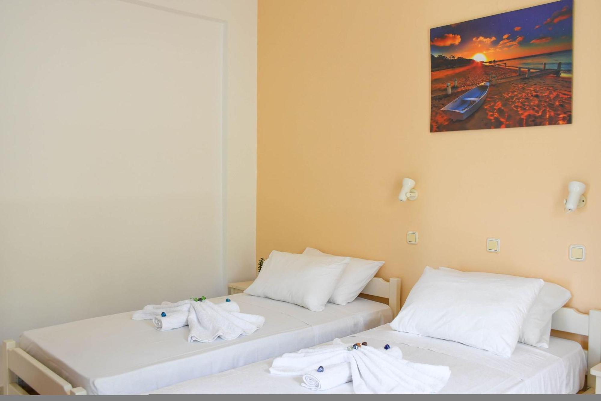Litinas Apartments With Pool Agia Marina  Exterior photo