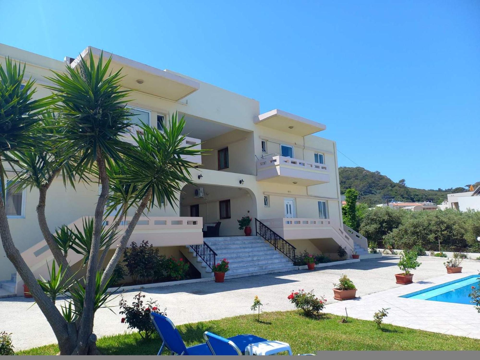 Litinas Apartments With Pool Agia Marina  Exterior photo